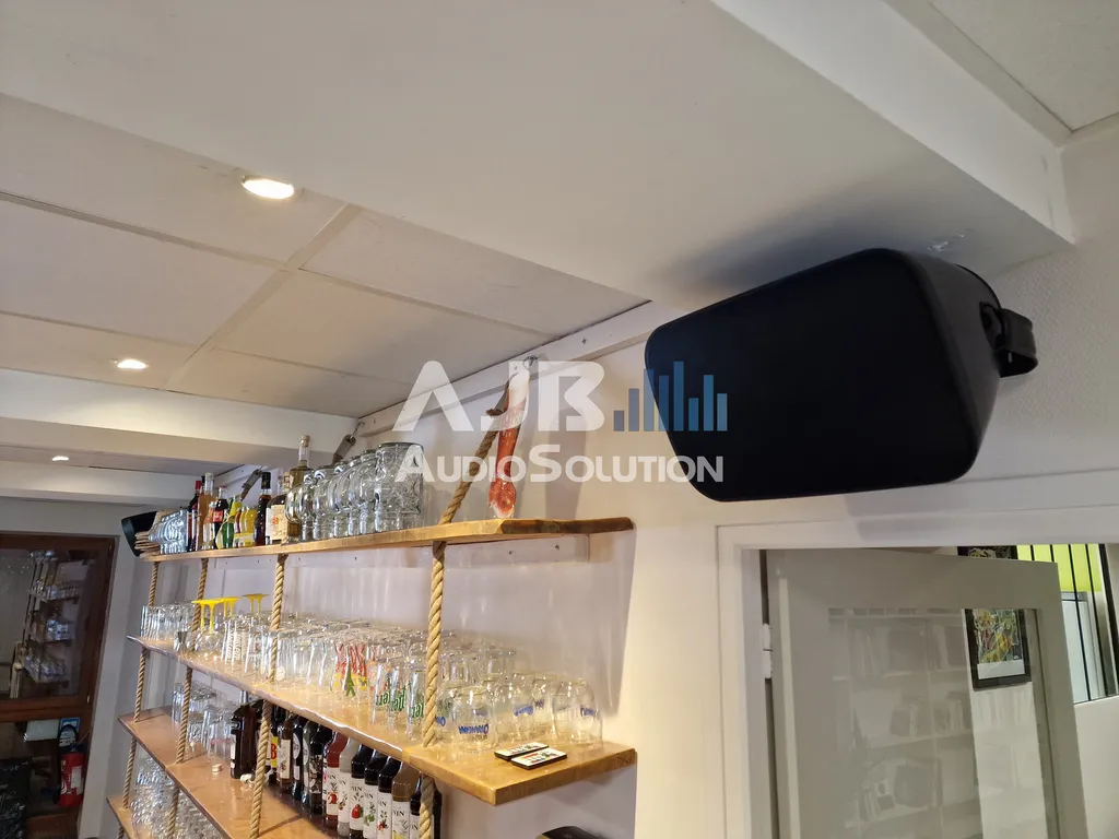installation audio complète audiophony onde 4 zones avec contrôle individuel et bass reflex achat vente magasin showroom roanne