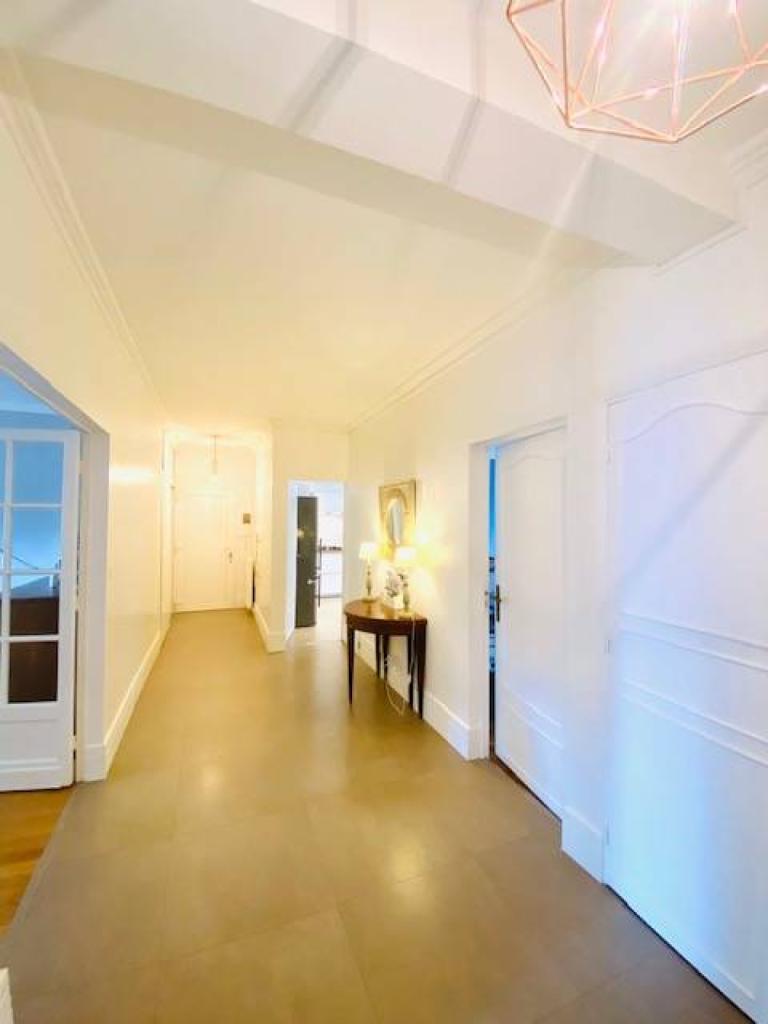 Achat appartement rénové Bordeaux Caudéran  dans une petite copropriété