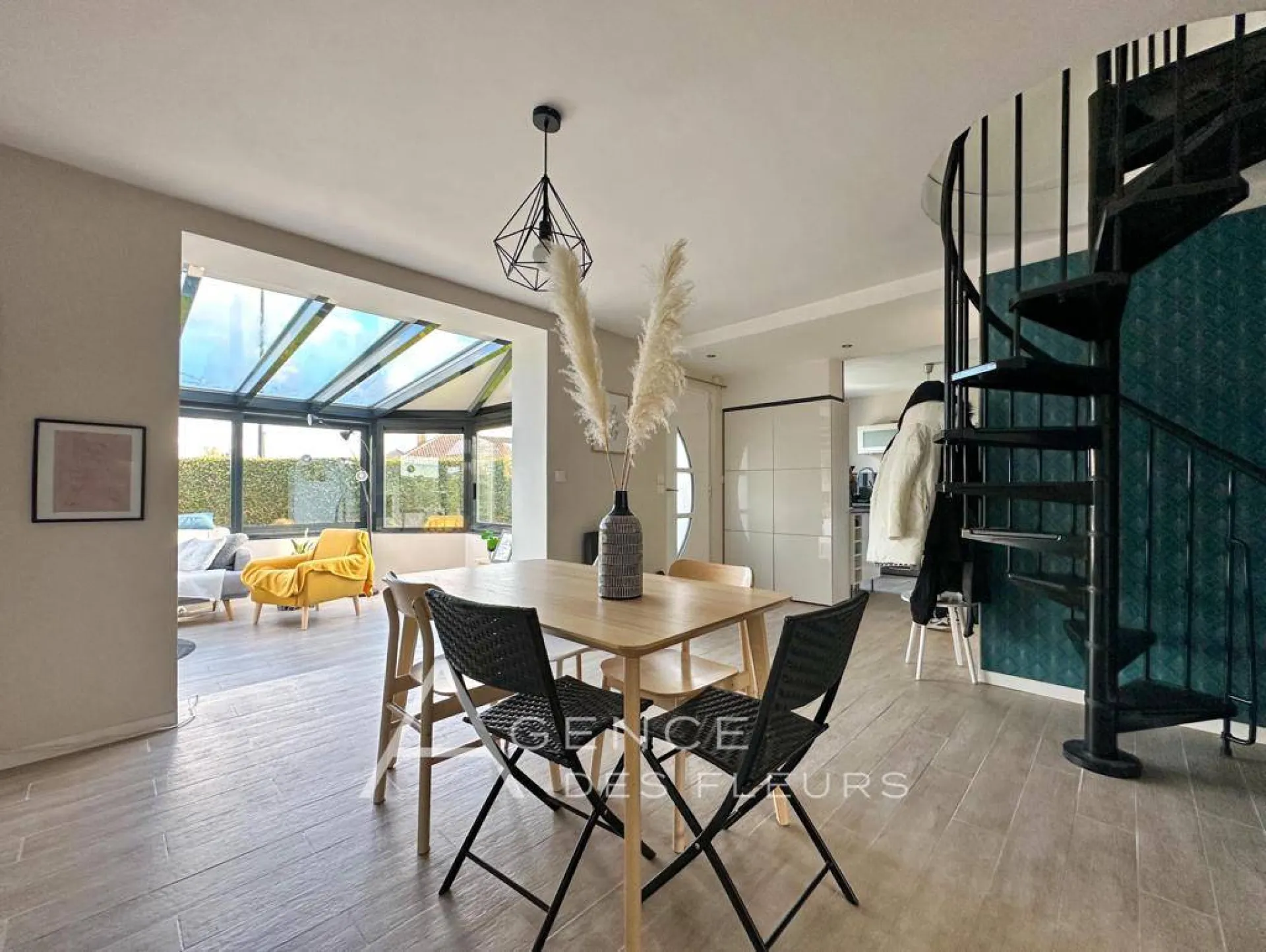 sous sol + garage 27670