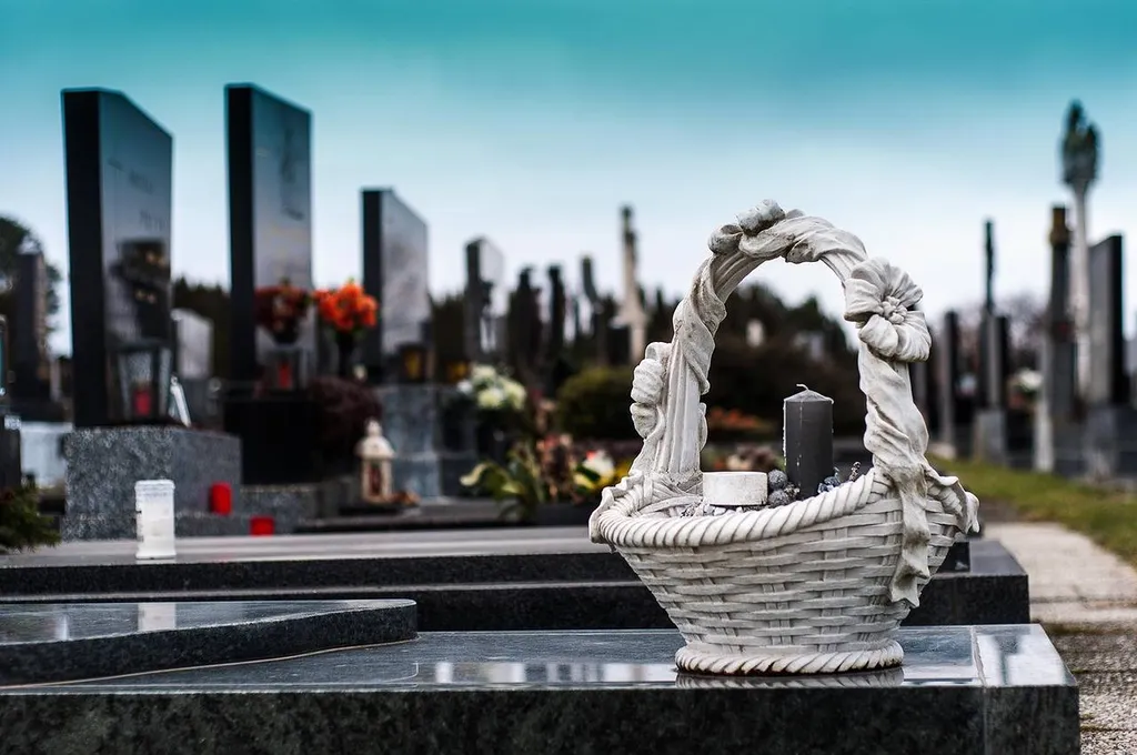Acheter une plaque hommage en granit pour un enterrement : options de personnalisation et délais de production à Val de Moder 67350 proche de Haguenau en Alsace