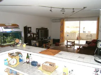 Vente appartement Roquefort La Bédoule centre avec terrasse en FNR