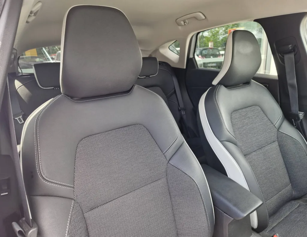 RENAULT CAPTUR OCCASION INTENS TCE 100  PACK CITY PROCHE DE TOULOUSE EN OCCITANIE