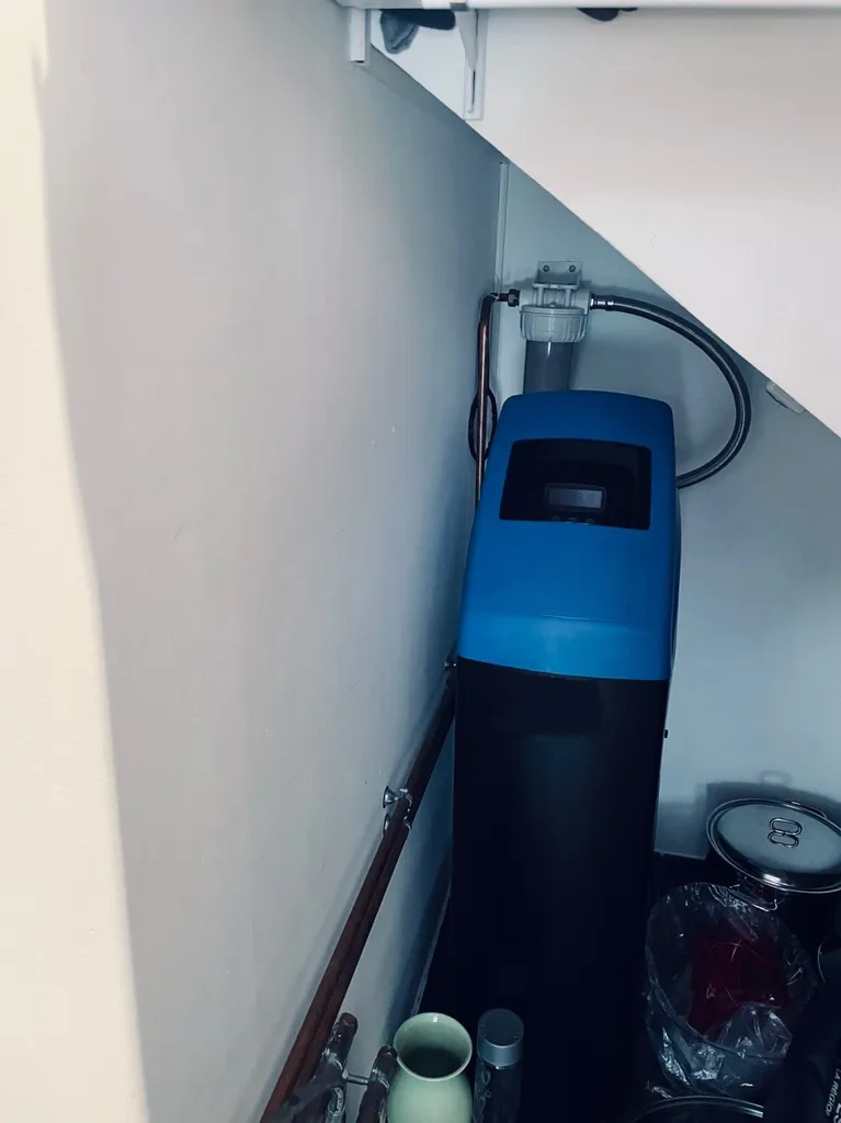 Installation d'un adoucisseur d'eau dans une maison à Brindas - Traitement de l'eau Lyon et alentours