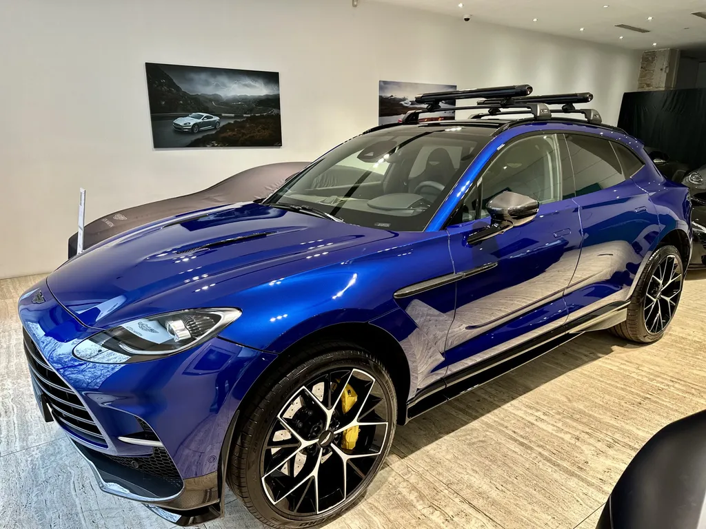 Traitement céramique Aston Martin DBX proche Brignais 