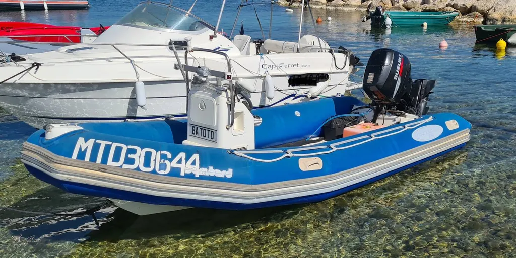 Bombard Explorer DB 500 en vente d'occasion à Bandol