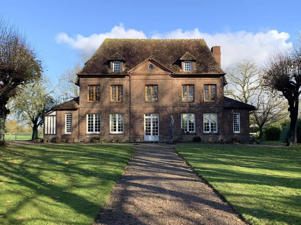 Acquisition d'une Propriété de Caractère avec Maison de Maître et 3 ha 40 a de terrain, dans le PAYS D'AUGE DU CALVADOS 14