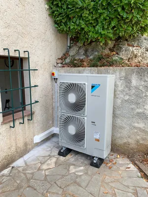 Remplacement d’une chaudière gaz par une pompe à chaleur air eau Daikin haute température a saint jeannet 