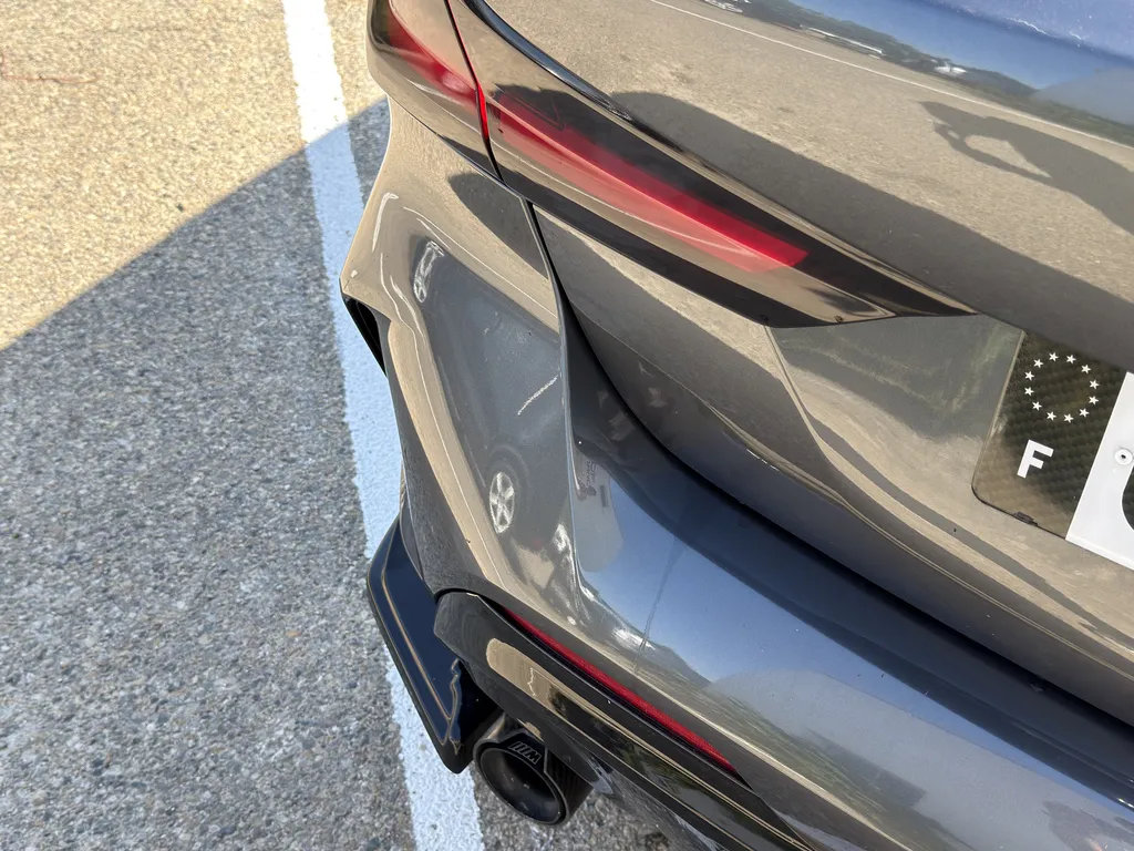 Préparation complète BMW 118i F40 2021 par ADP Performance avec optimisation moteur Stage 1 et kit Maxton Design