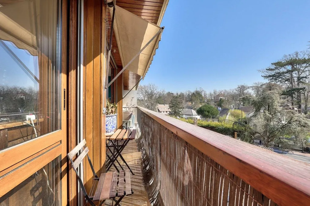 Résidence avec Piscine, Vente 4 Pièces, Celle Saint-Cloud 78170