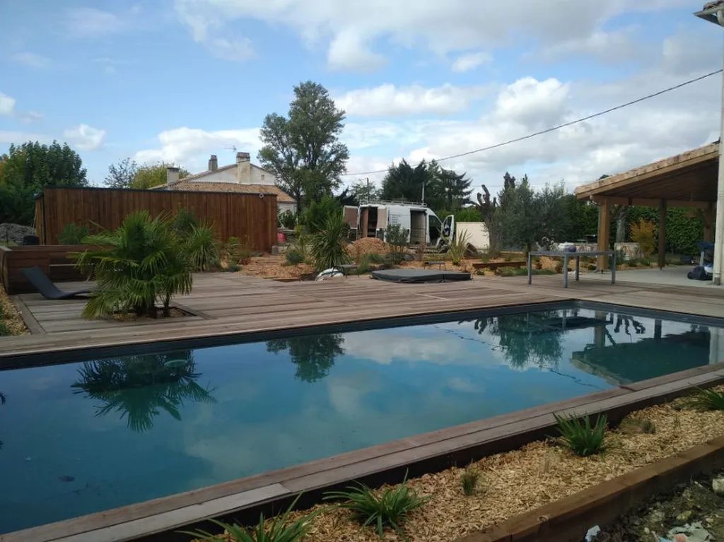 Quelle est la meilleure filtration de piscine à Arcachon ? remplacement de filtre à sable par une filtration cartouche  vers Le Teich