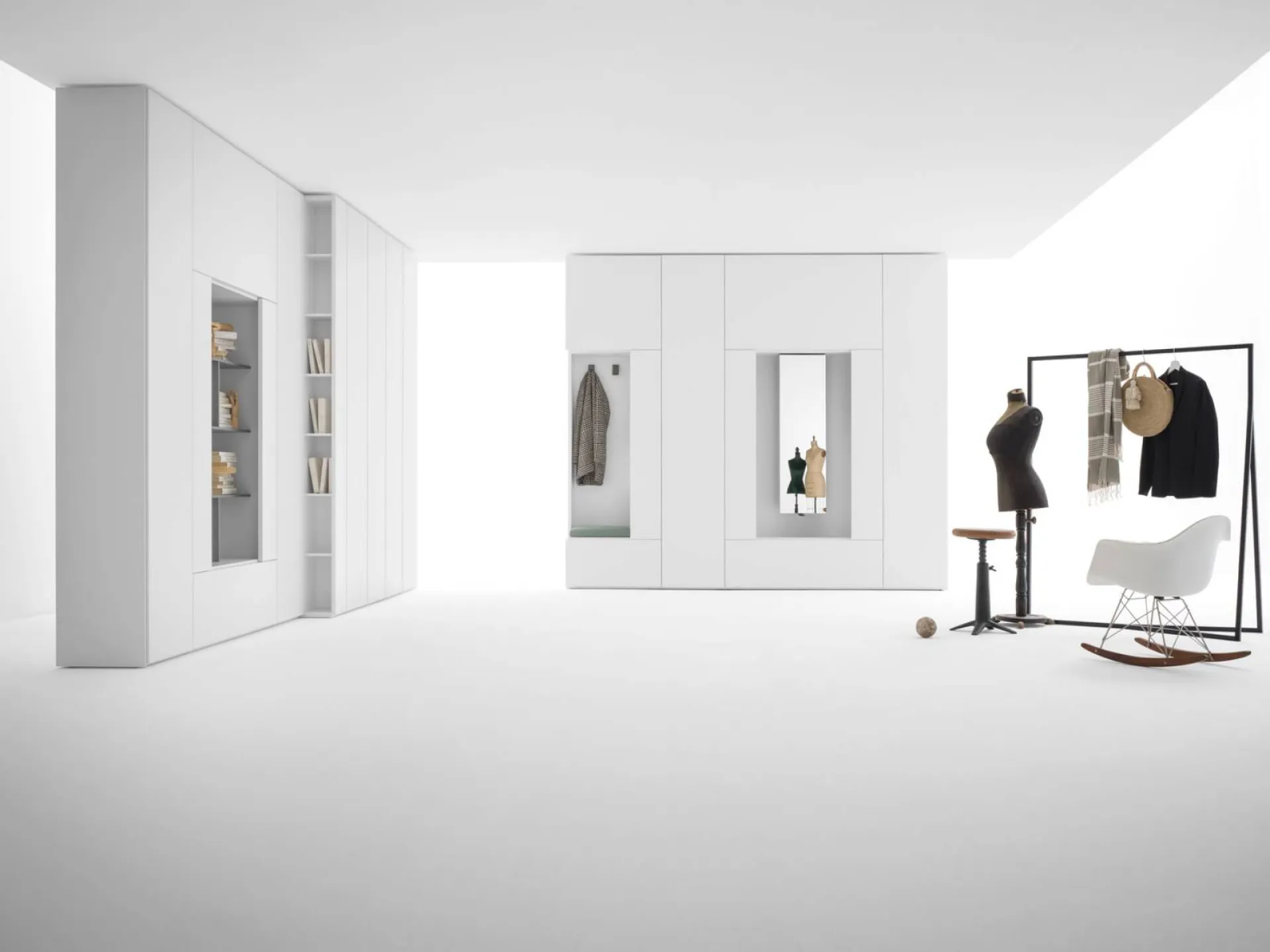 Aménagement d'un dressing armoire sur mesure design blanc à Bandol dans le 83