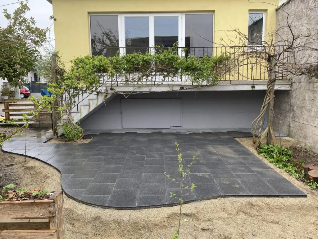 Pose de dalle pour cour de maison à Kilstett, près de Strasbourg CLK 
