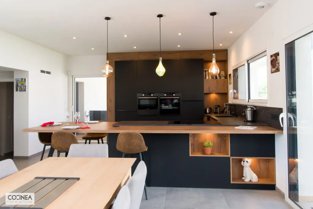 Aménagement d'une Cuisine Sur Mesure Armony Noir Mat & Dekton Laurent à Blagnac 31700