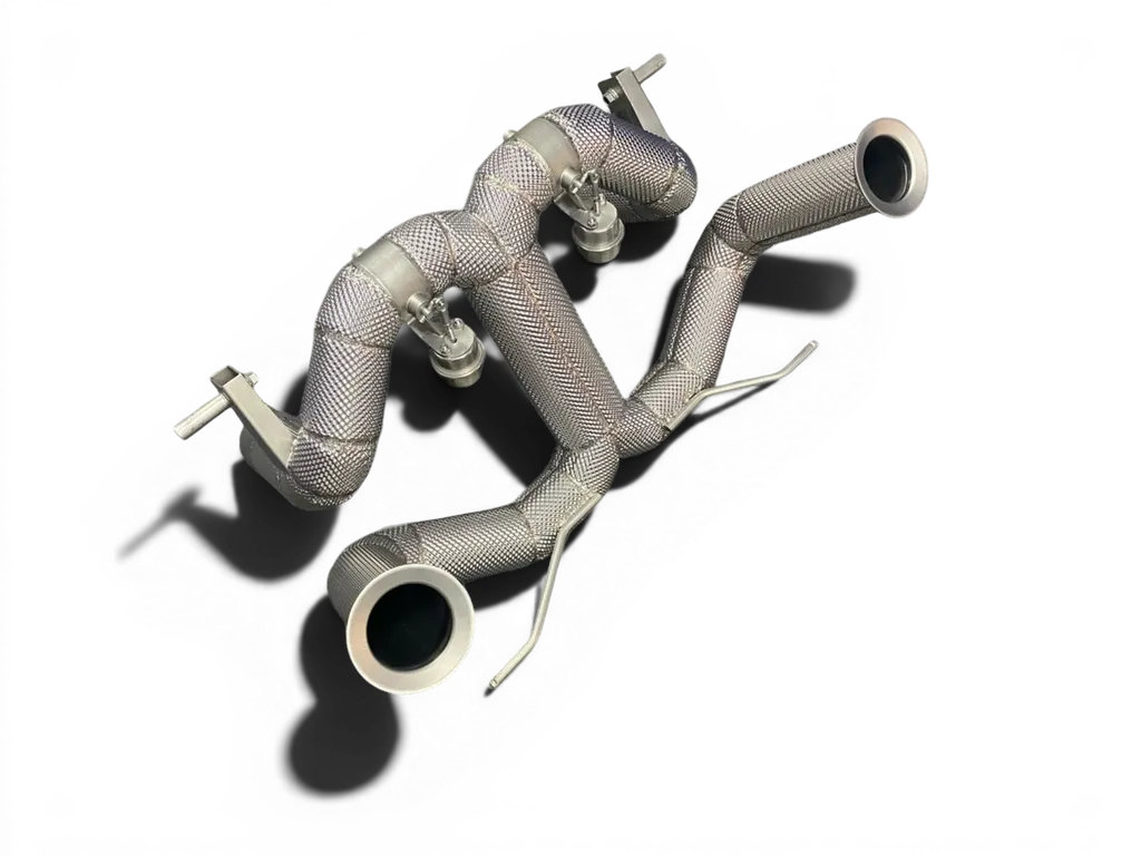 Échappement Lamborghini Aventador SVJ LP770-4 6.5 V12 conçu pour les passionnés de supercars. Fabrication haut de gamme, sonorité exceptionnelle, poids optimisé et performances accrues pour exploiter pleinement le potentiel du V12 atmosphérique italien.