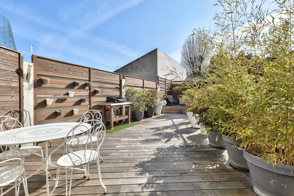 A vendre maison avec terrasse baignée de soleil à Suresnes 92150
