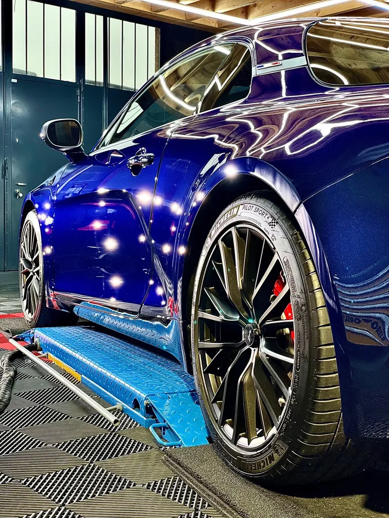 Protection PPF Renault alpine et traitement céramique carrosserie Lyon 