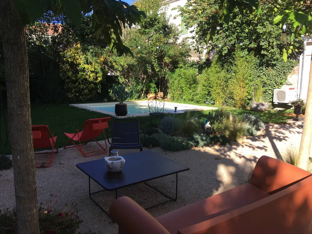 Réalisation d’une piscine sur mesure en béton près d’Aix en Provence