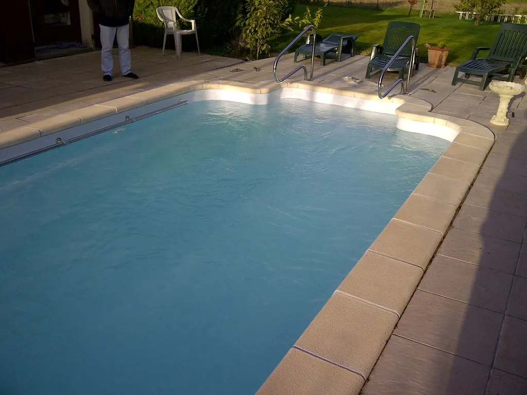 PISCINE COQUE MAI TAI 7 -  7M30 x 3M50