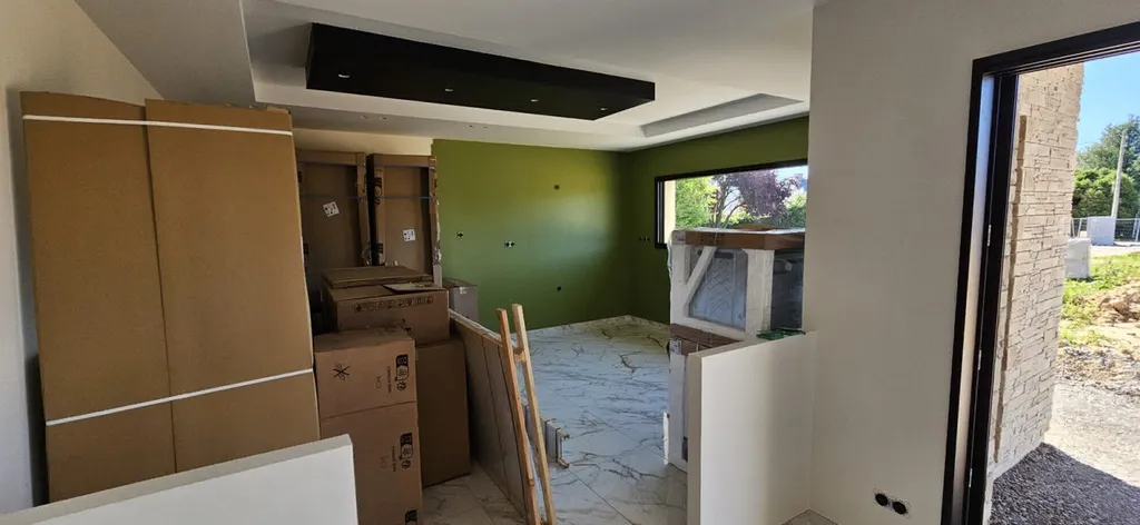 Enduit lissé, peinture veloutée et murs de couleurs en maison neuve entre POISSY et VERSAILLES 