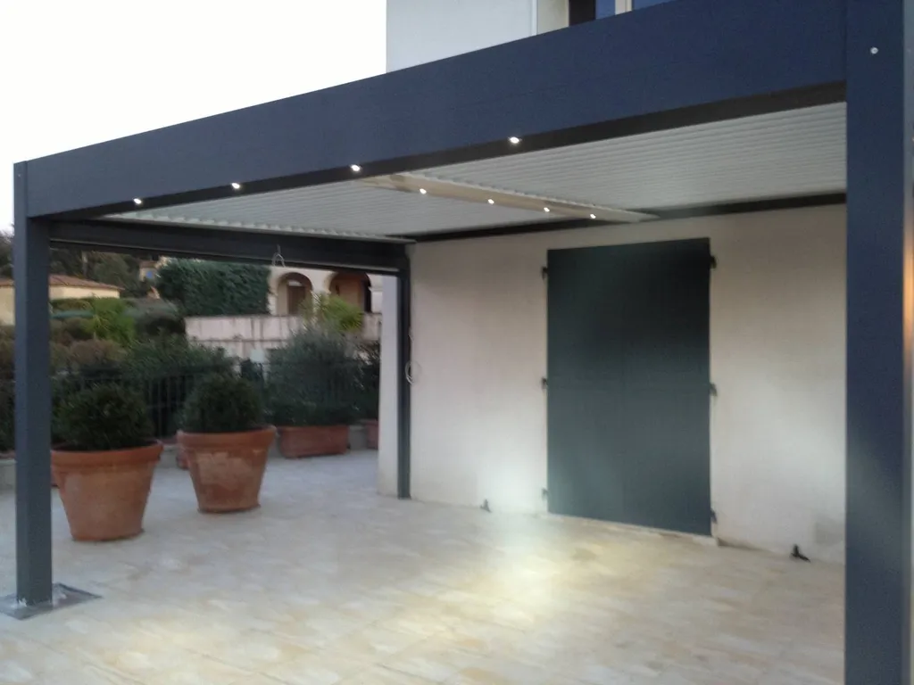 Pergola bioclimatique Saint Tropez Var