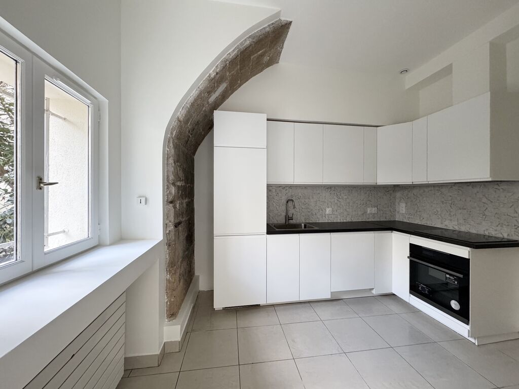 jolie cuisine individuelle pour faire des gâteaux 