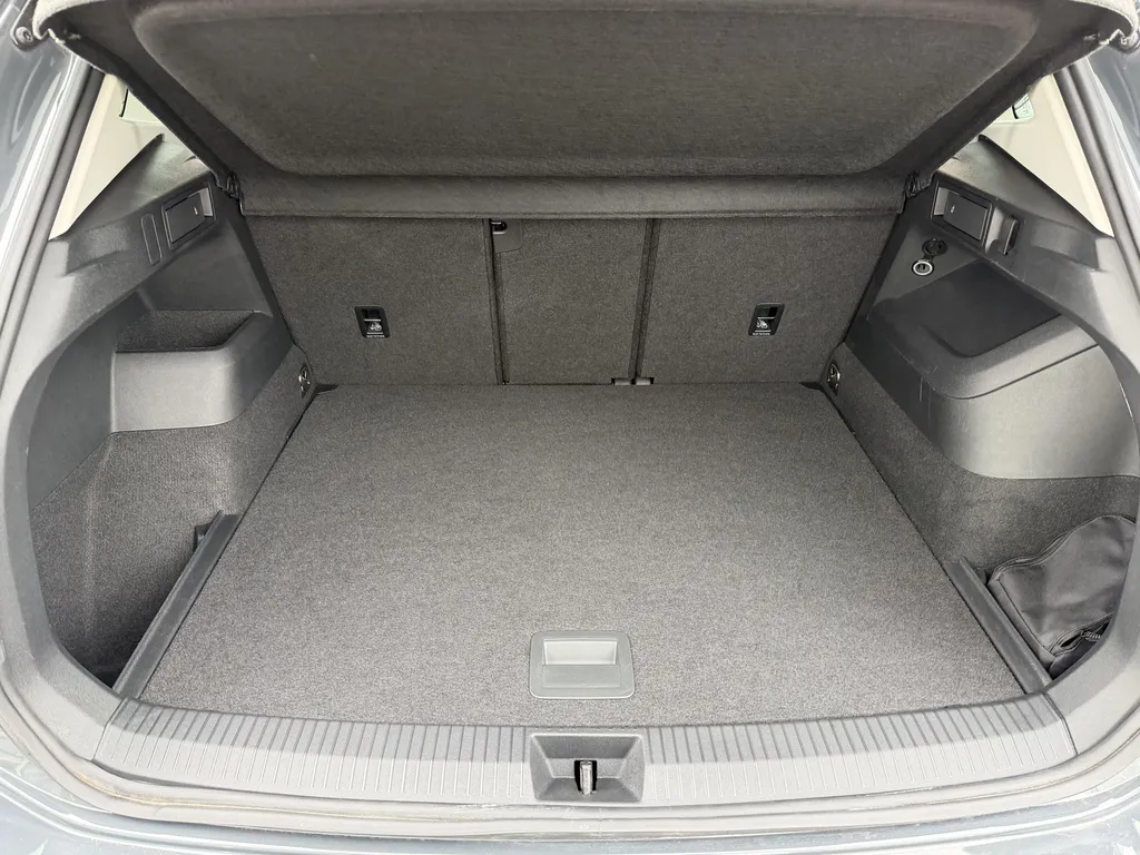 Volkswagen Tiguan occasion récent à faible kilométrage disponible chez votre concessionnaire proche du Havre, Rouen et Fécamp