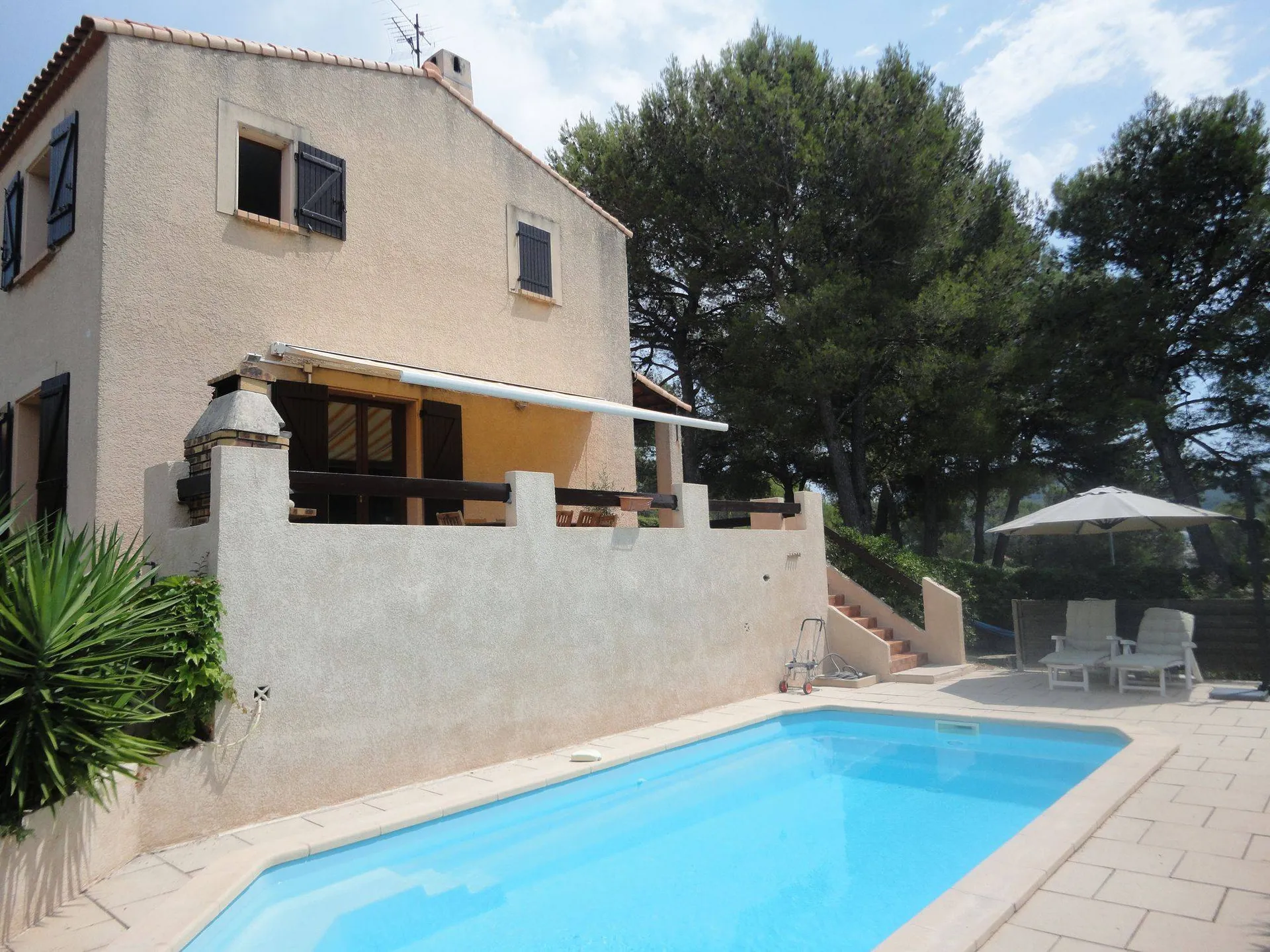 BELLE MAISON A LA VENTE