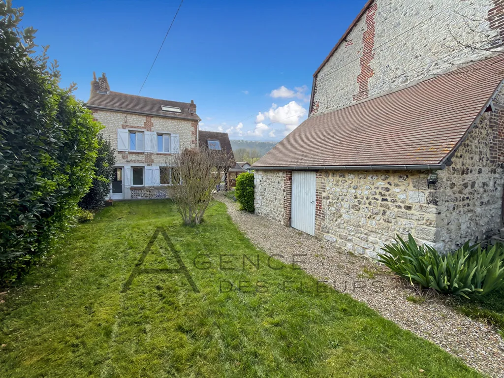 À vendre, belle maison familiale de 155 m² sur un terrain de 2526 m² située à ST AUBIN LES ELBEUF 76410