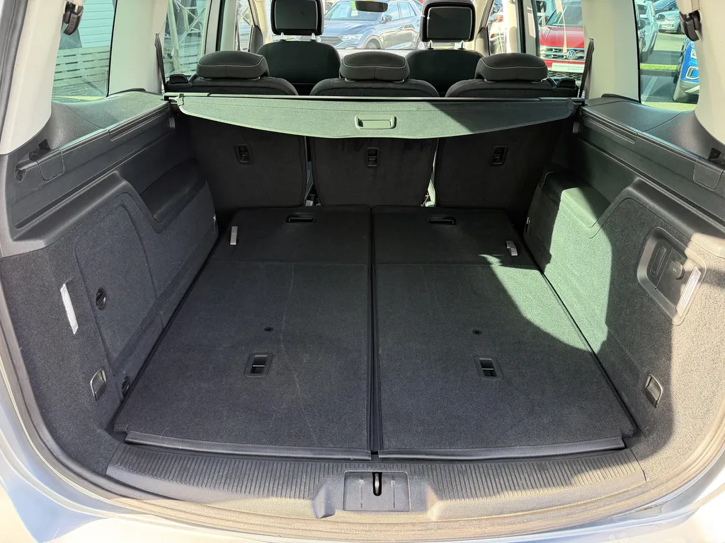 Achat Volkswagen Sharan occasion proche Le Havre : monospace familial 7 places avec boîte automatique DSG6 à La Frénaye