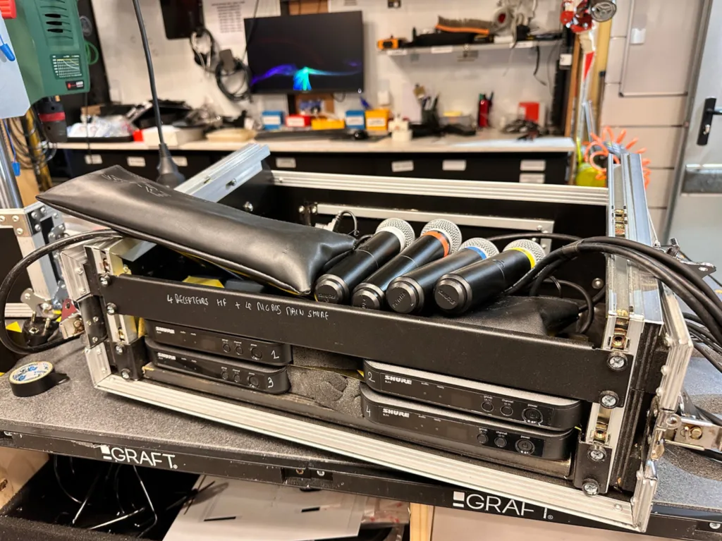 PACK 4 MICROS HF MAIN SHURE SM 58