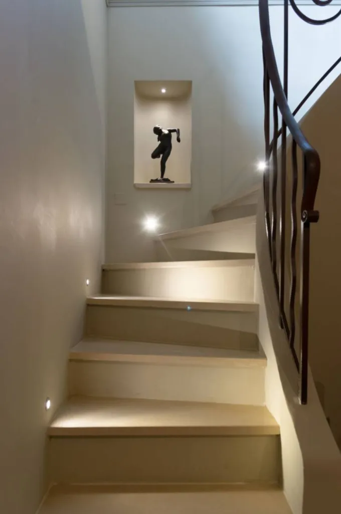Conception et réalisation d'une lingerie au sous-sol d'une maison à Sanary sur Mer Inspirations d'Intérieurs architecture