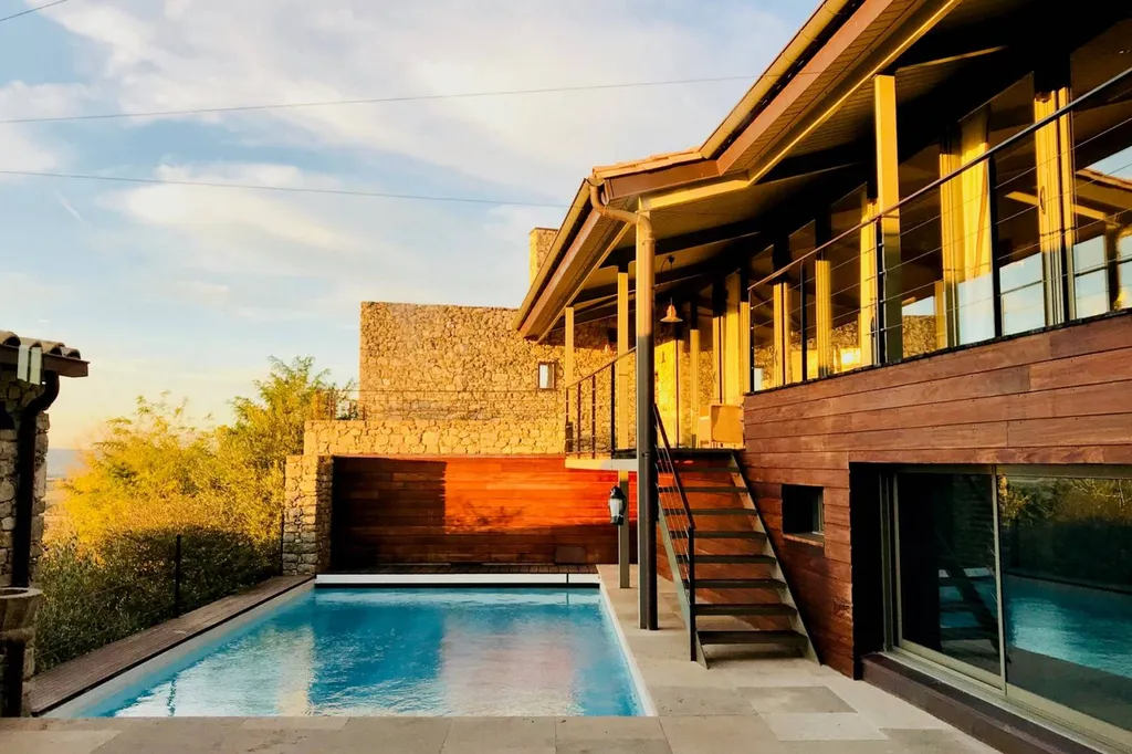 Terrasse avec piscine Drôme provençale avec vue panoramique