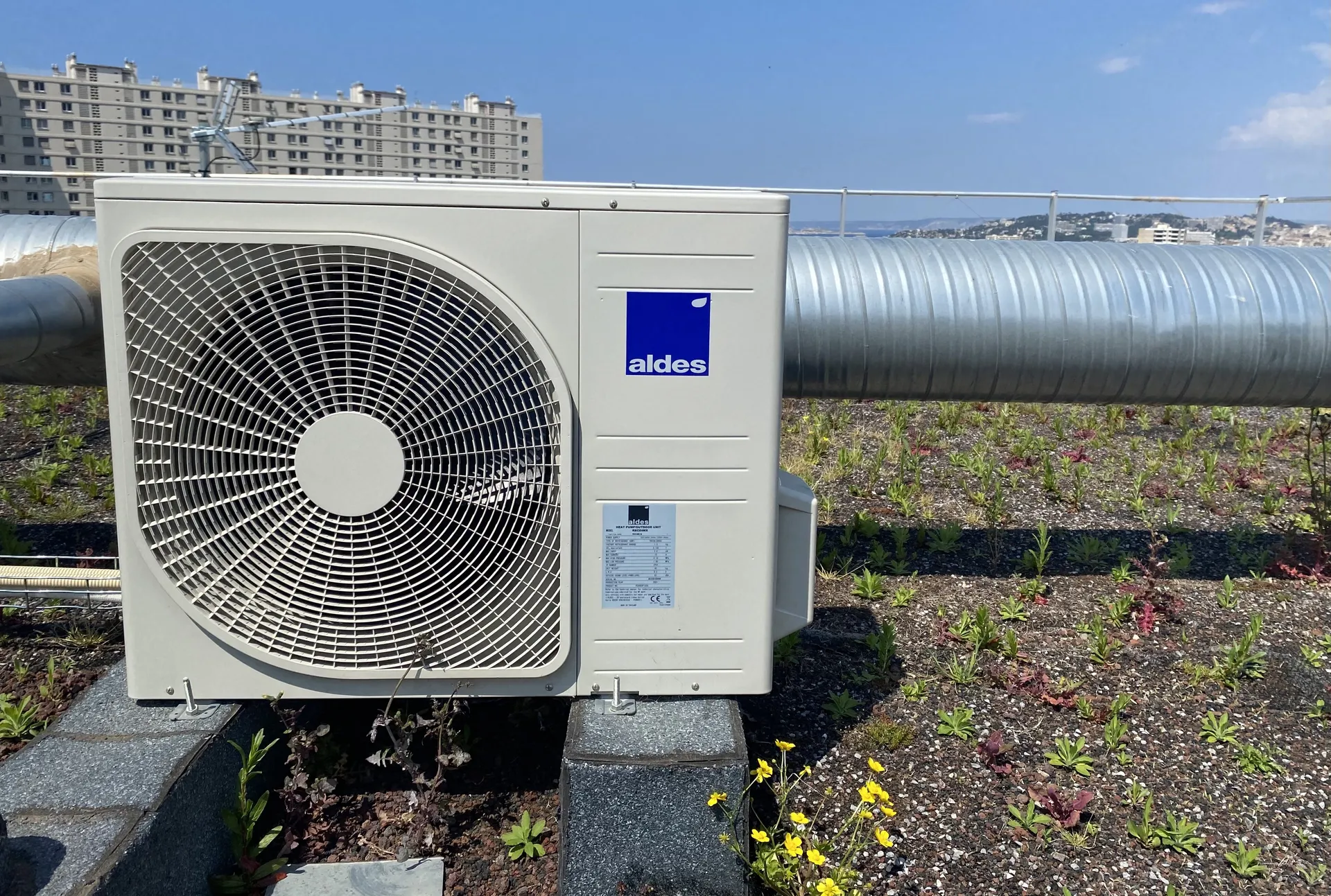 Groupe extérieur de chauffe-eau thermodynamique Aldes T-One Aqua Air 