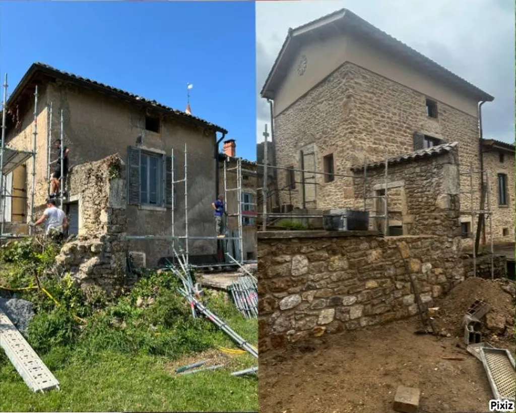 Surélévation complète d’une maison en pierre fortifiée avec reprise structurelle à Villefranche-sur-Saône