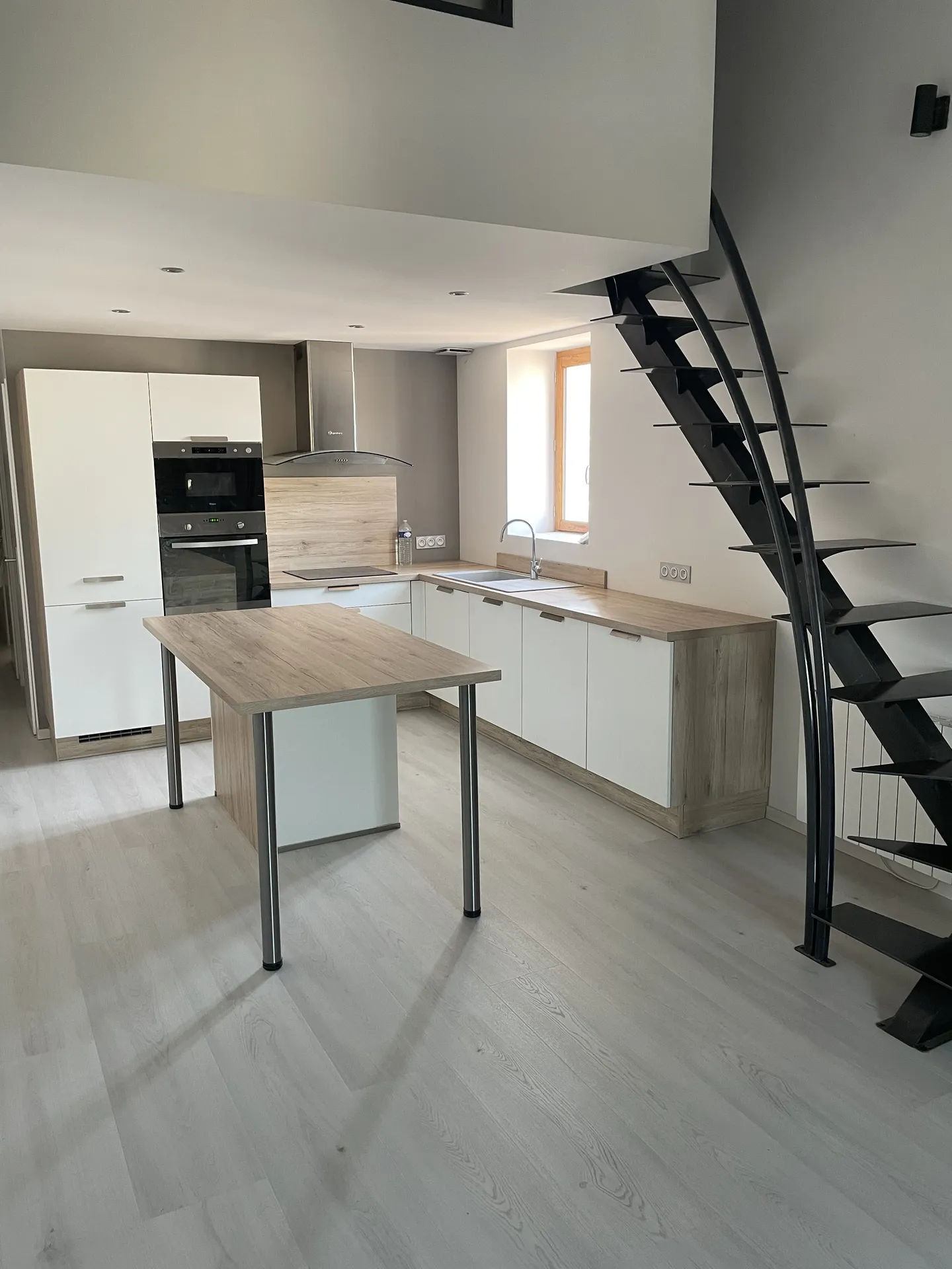 Rénovation complète d’un studio avec optimisation des volumes