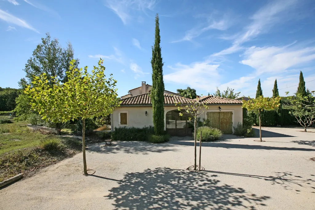 Mas restauré avec piscine en vente en Provence