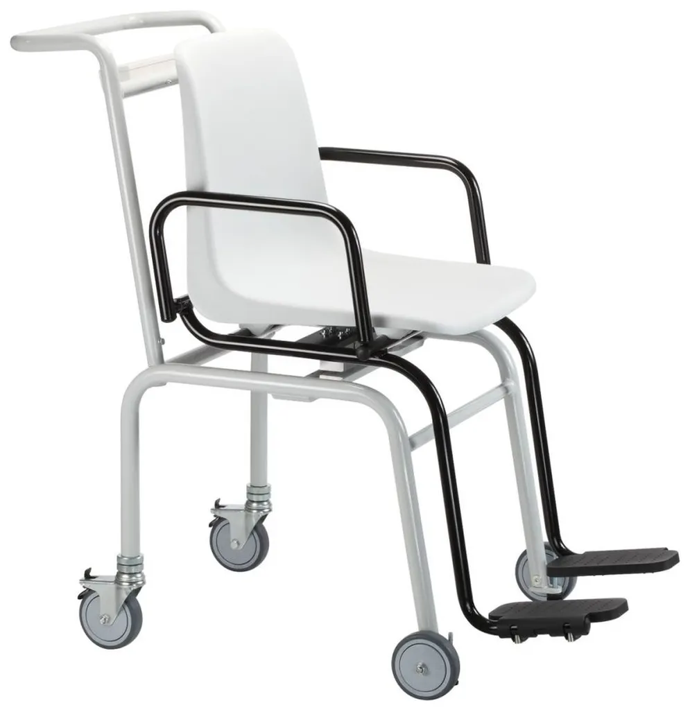 Fauteuil de pesée SECA 956 — fauteuil pèse‑personne électronique professionnel avec accoudoirs et repose‑pieds repliables, précision médicale jusqu’à 200 kg au Havre.