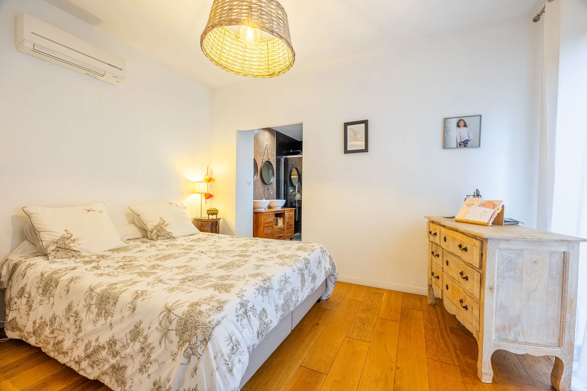 Belle maison contemporaine avec stationnement et piscine, Le Bouscat