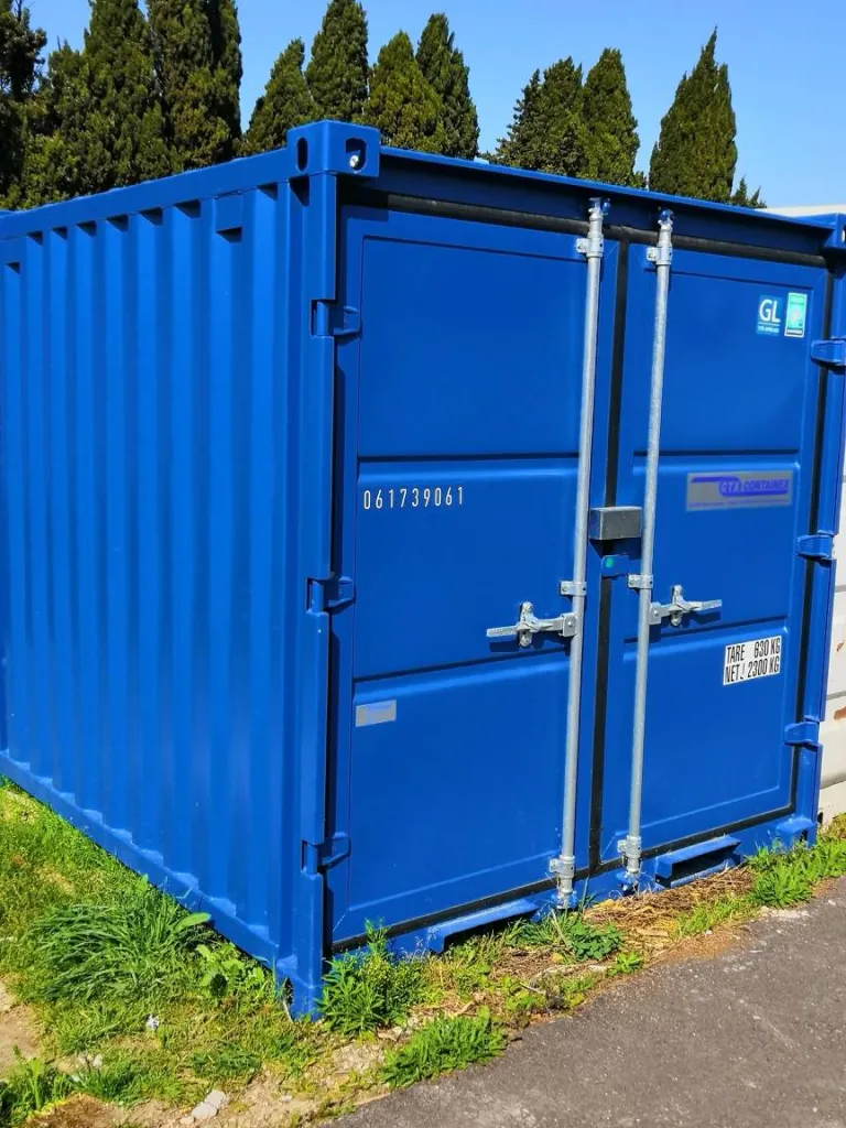 Conteneur 8 pieds sur Ramatuelle