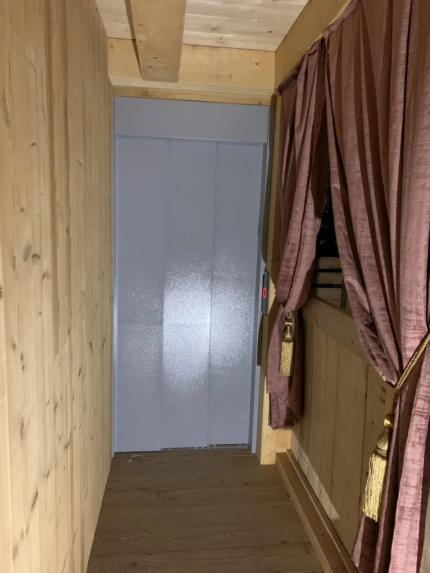 ascenseur privatif portes télescopiques VIMEC E07