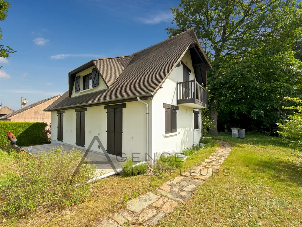 A vendre maison de 106 m² édifiée sur 1047 m² de terrain sur la commune de SAINT-PIERRE-LES-ELBEUF 76320