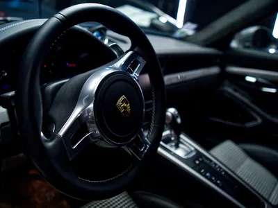 Résultat final carrosserie Porsche 911 préparée pour la vente