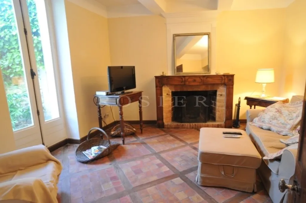 Bastide de village avec piscine en comtat Venaissin  