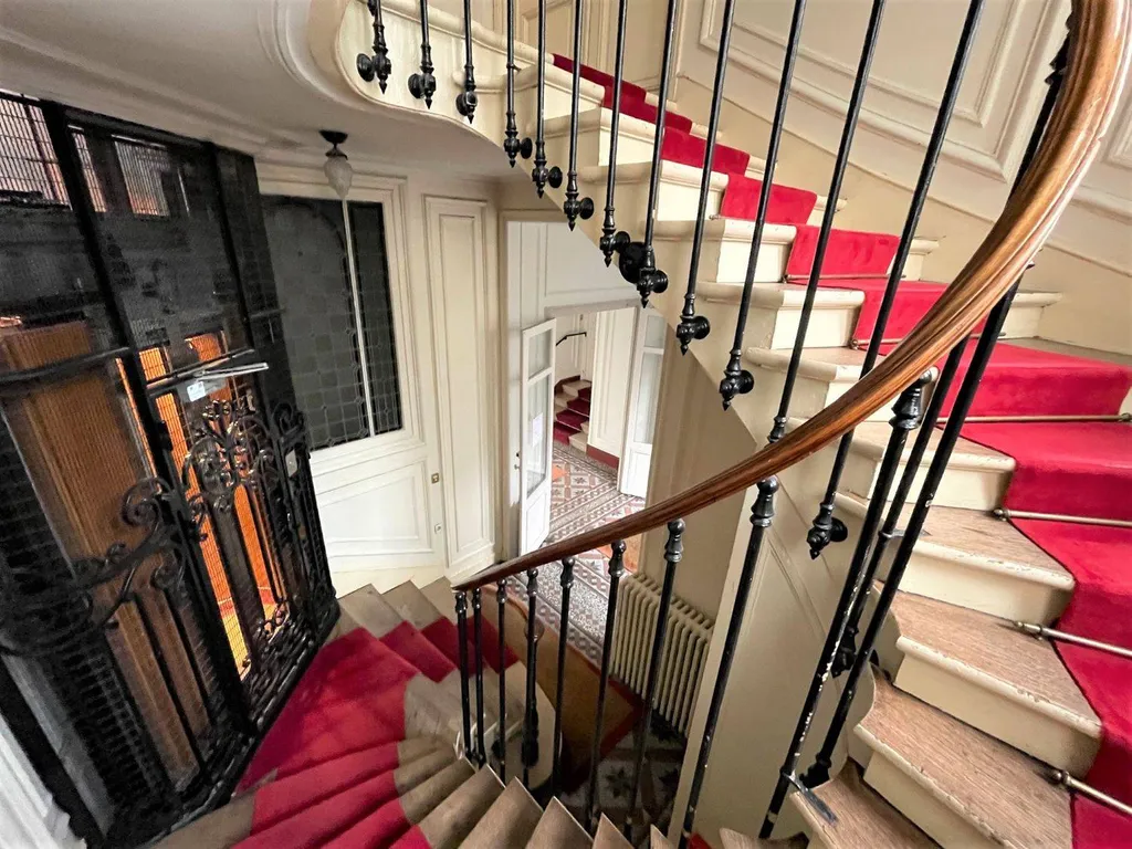 A vendre 5 pièces proche Bois de Boulogne à Neuilly 92200