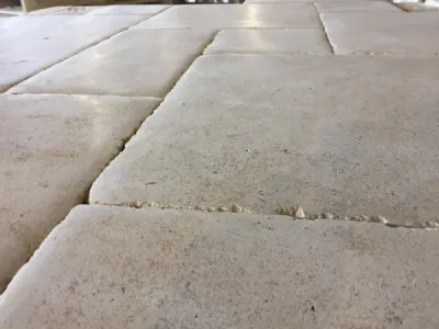 Comment choisir le meilleur carrelage en pierre naturelle? Travertin ou Dordogne ou Bourgogne ?