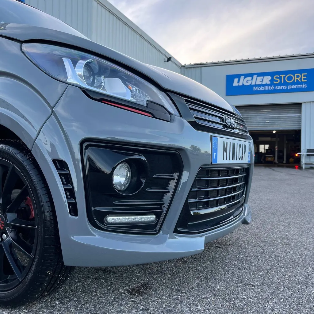 Voiture sans permis d'occasion Ligier Grise Sport à Vitrolles