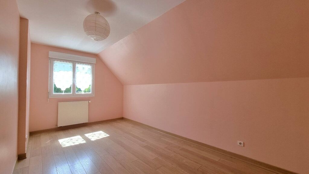 A vendre, belle maison contemporaine, 4 chambres, sous-sol complet à 5 minutes de Dieppe et de Petit-Caux