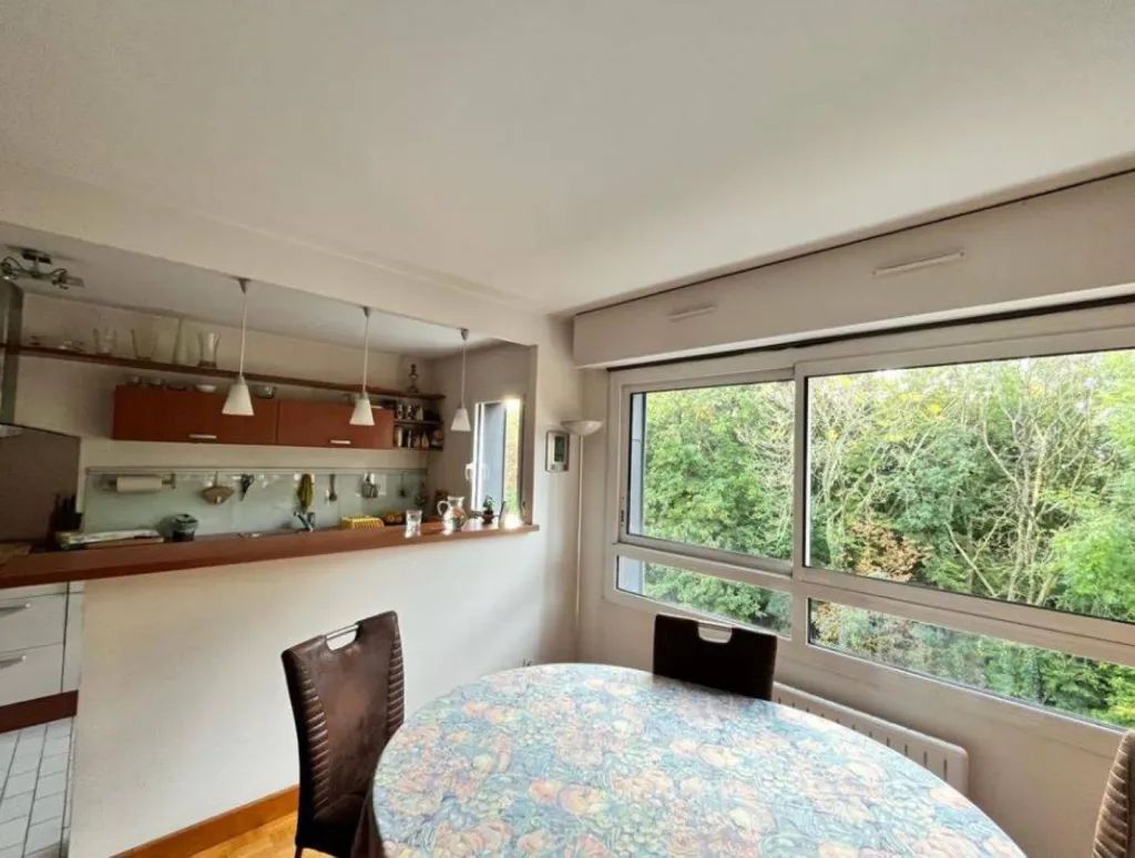 Appartement en location de 87.50m², situé rue Jacques Boutrolles d'Estaimbuc à MONT SAINT AIGNAN, 1155€ charges comprises