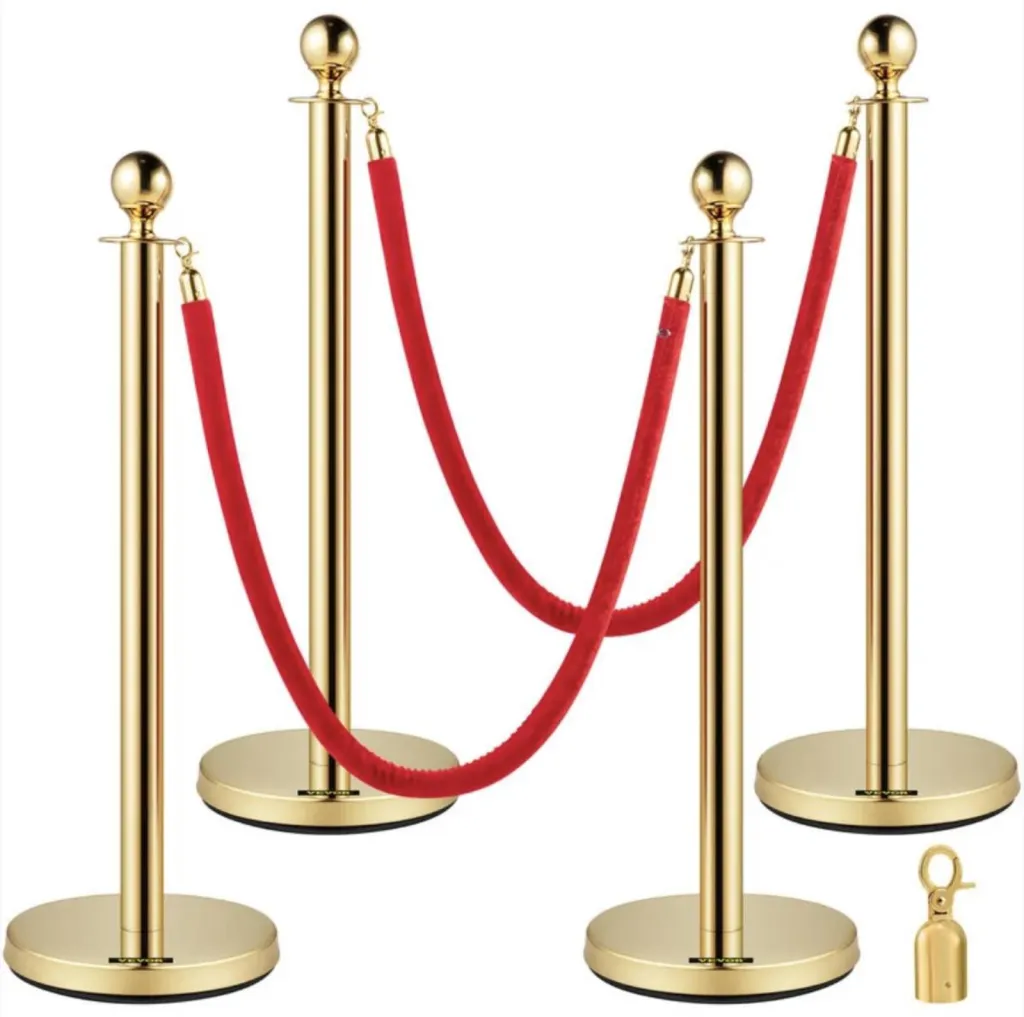 Location potelets dores avec corde rouge VIP a Frejus Var