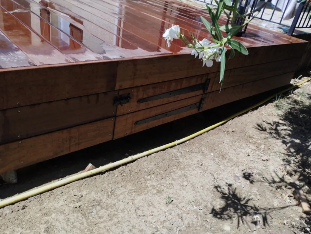 Terrasse en bois exotique Itauba de 50 m² : un aménagement sur mesure alliant élégance et durabilité à Montagnac